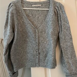 Abercrombie & Fitch Heather Gray Cardigan
